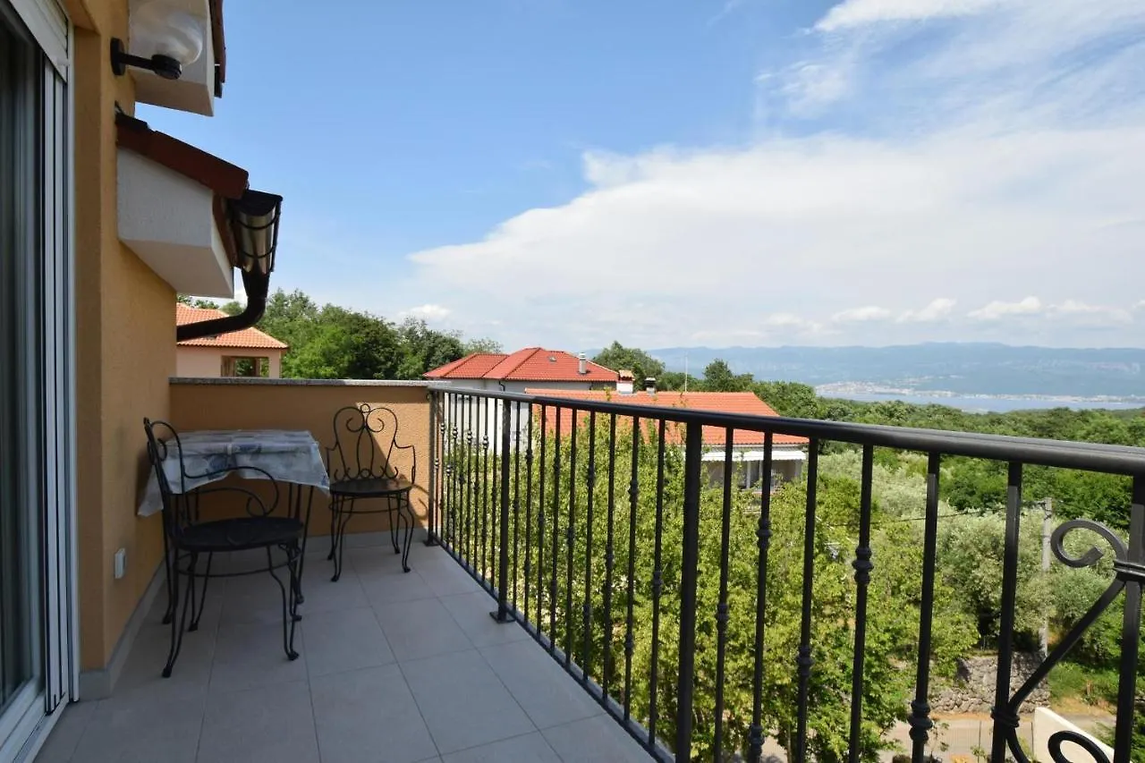 House Gloria Villa Vrbnik  Vakantiehuis